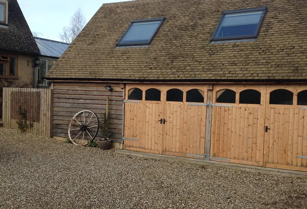 Woodland Guesthouse-1