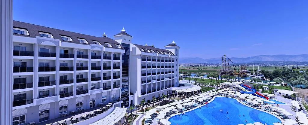 Lake & River Side Hotel & Spa-1