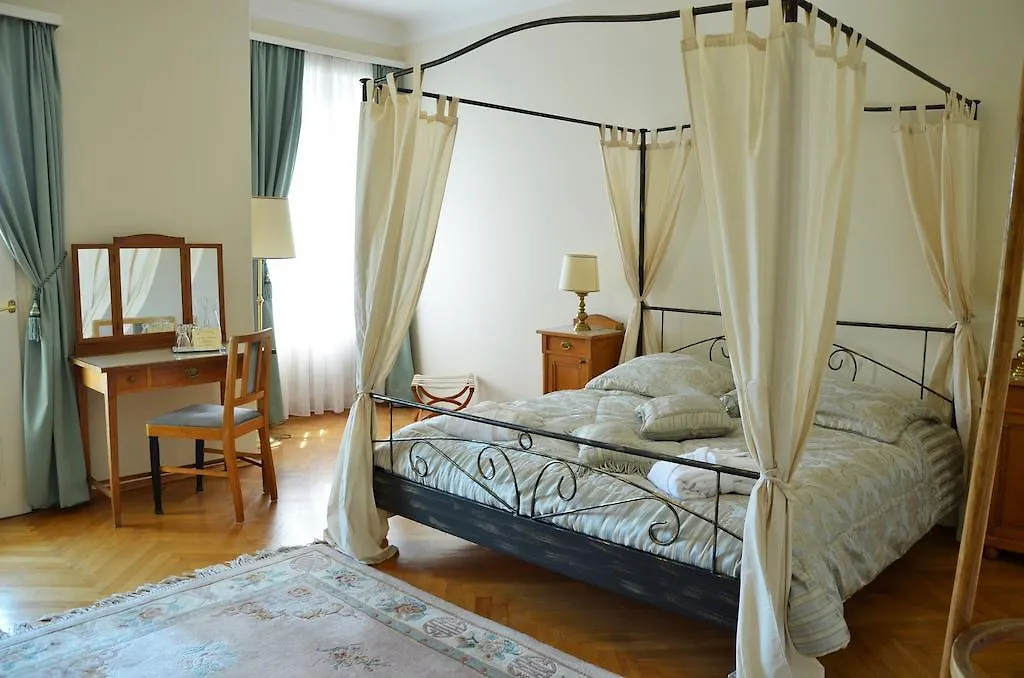 Hotel Carinthia Velden-1