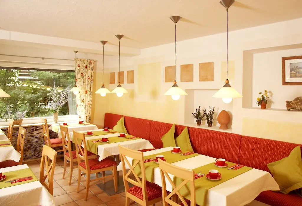 Apart-Hotel Pension Roßmayer-1