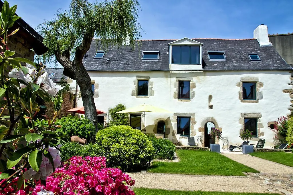 Le Clos St Yves-1