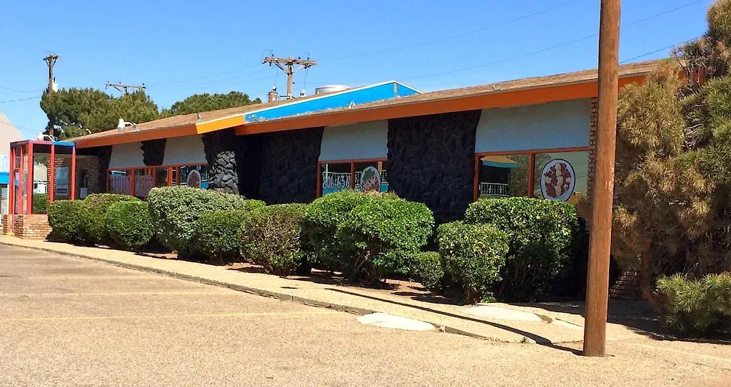 Crystal Palace Inn Brownfield-1