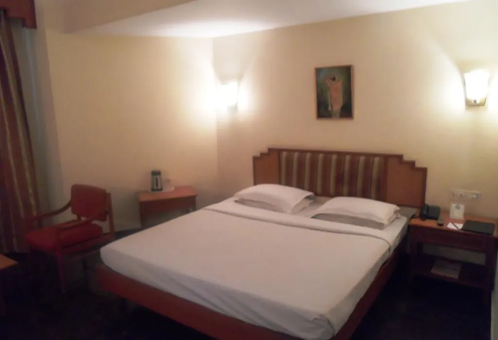 Hotel Pearl Regency-1