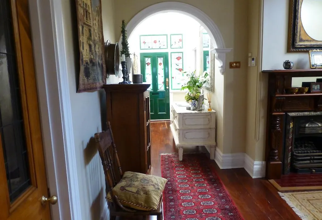 Lakeside Bed & Breakfast-1