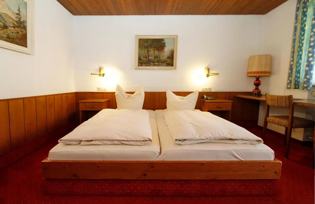 Hotel Neumayr-1