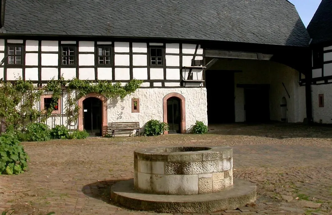 Denkmalschmiede Höfgen-1