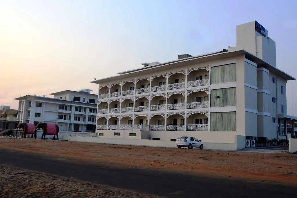 Hotel East West-1