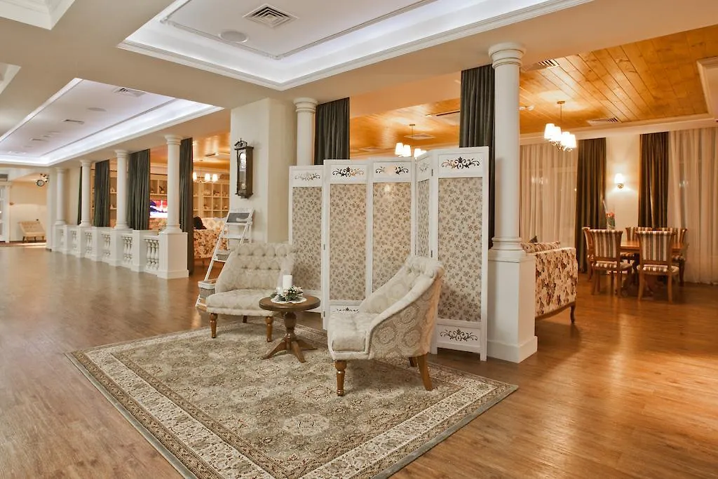 Orly Park-Hotel-1