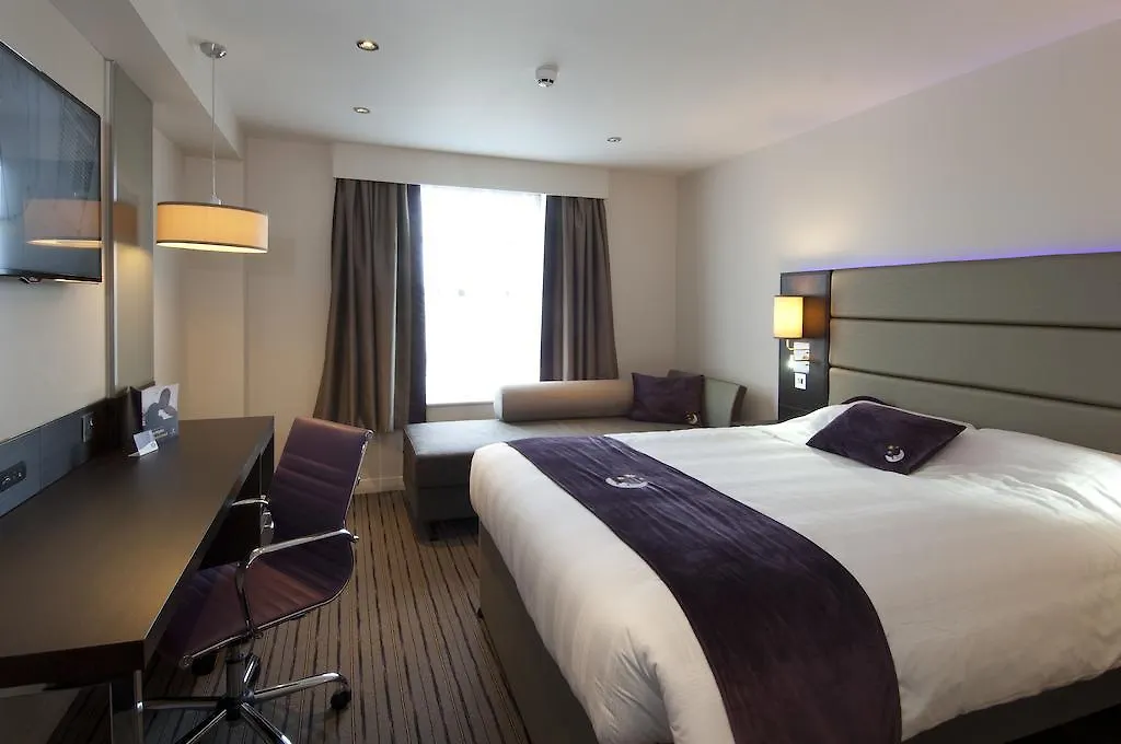 Premier Inn Stirling City Centre-1
