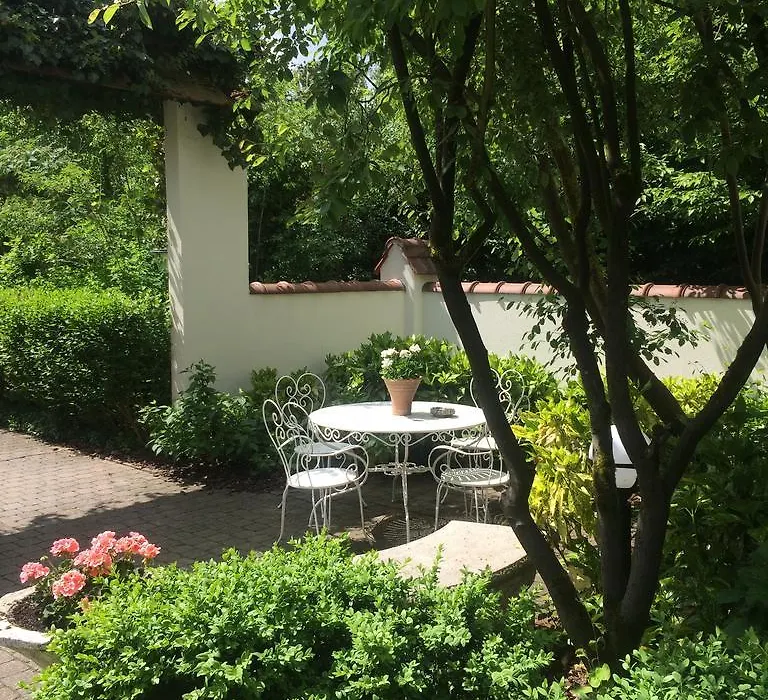 Boutique hotel-restaurant De Lindehoeve-1