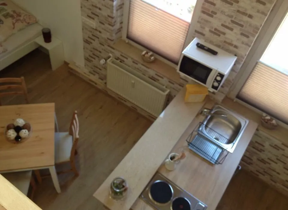Rael-Boardinghouse-1