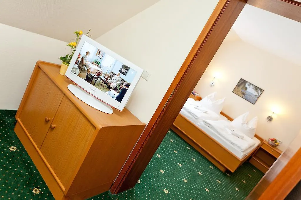 Hotel Baumhaus Hagen-1