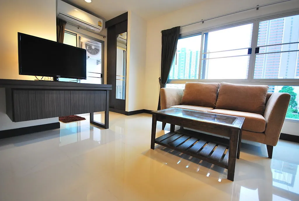 บ้านมีนา-1