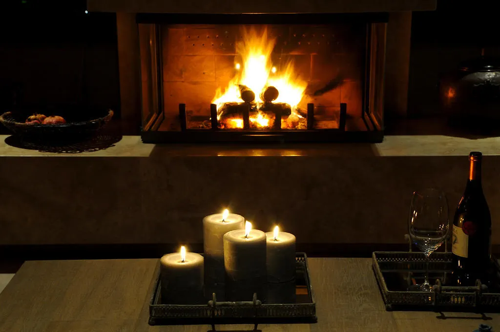 Two Rooms Hotel-1