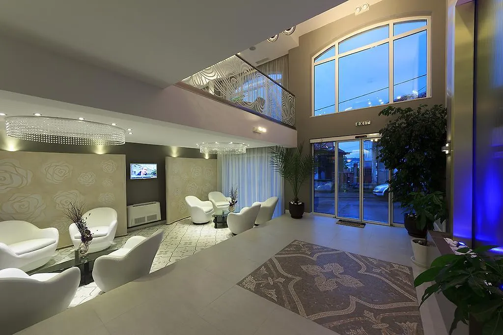 Agusta Hotel, Garden & Spa-1
