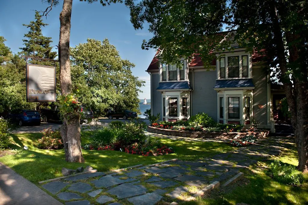 Dunlop Inn-1