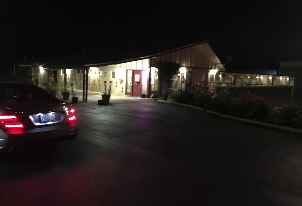 Budget Inn Motel-1