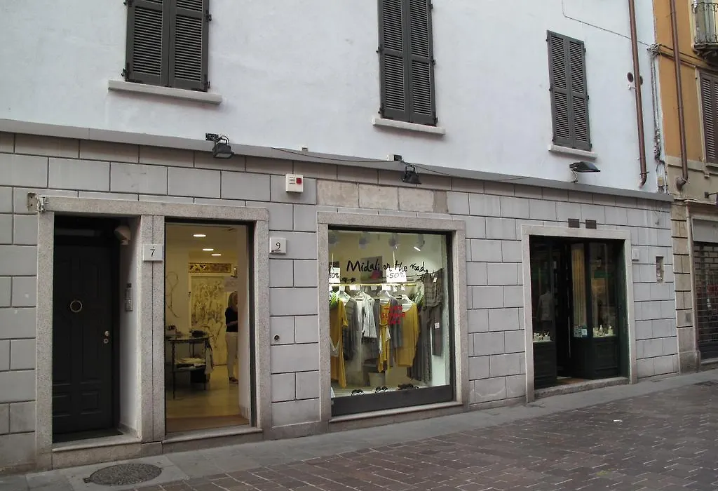 Como Luxury Rooms-1