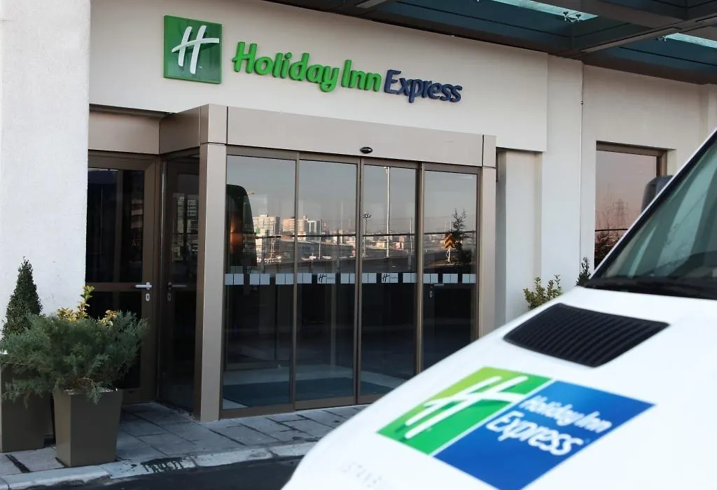 Holiday Inn Express Istanbul-Ora-1
