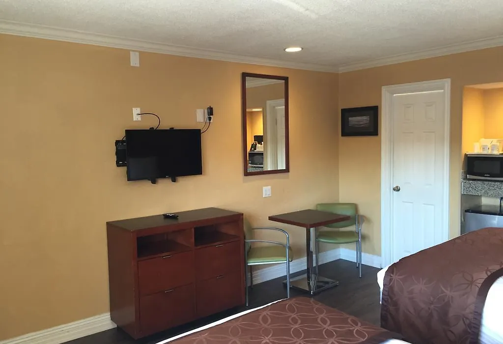 Travelodge By Wyndham El Cajon-1