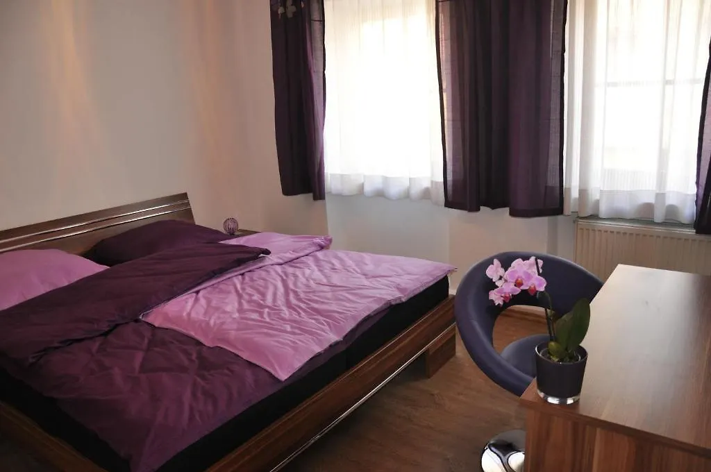 Gästezimmer Michelangelo-1