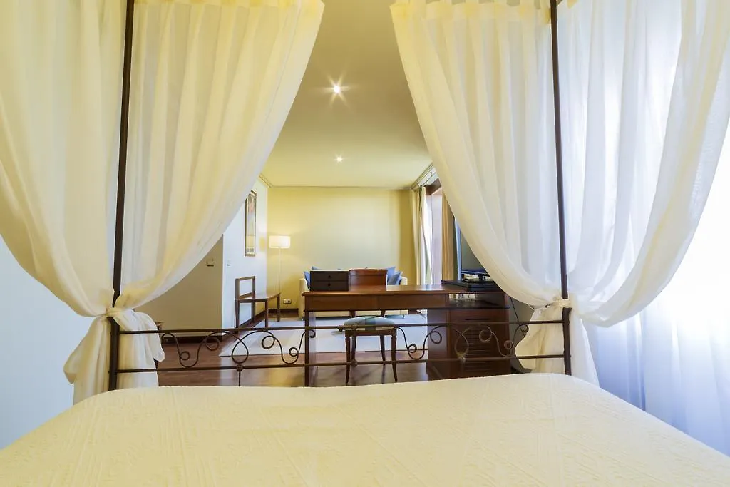 Hotel Azofra-1
