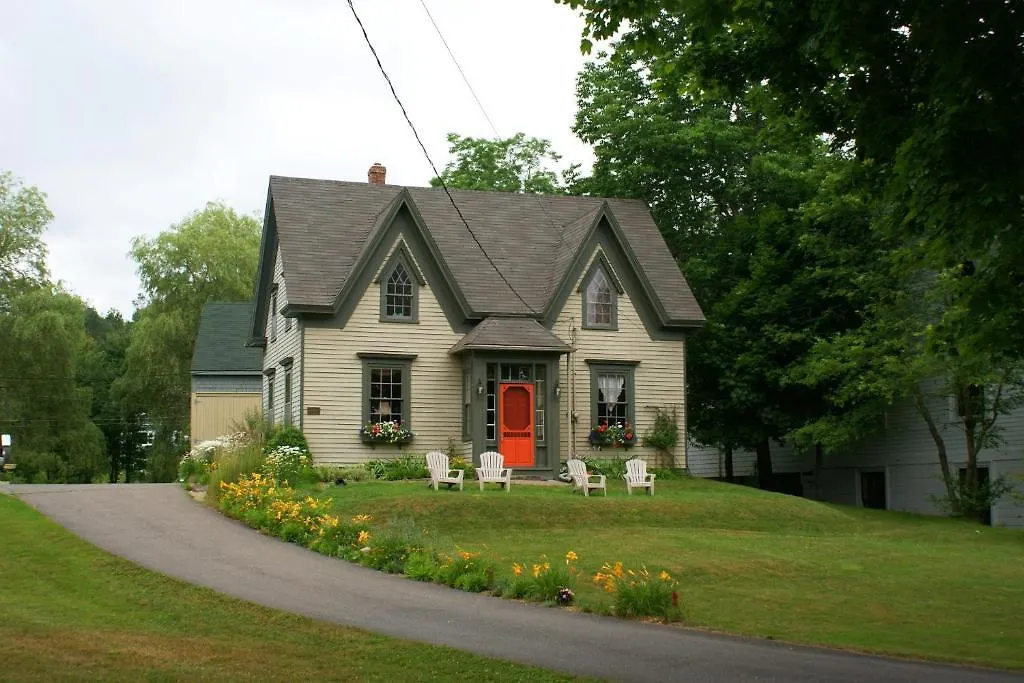 Fisherman'S Daughter B&B-1