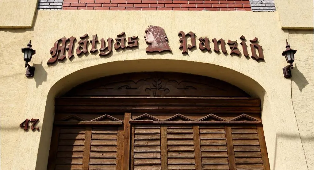 Mátyás Panzió-1