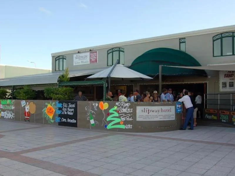Slipway Hotel Motel-1
