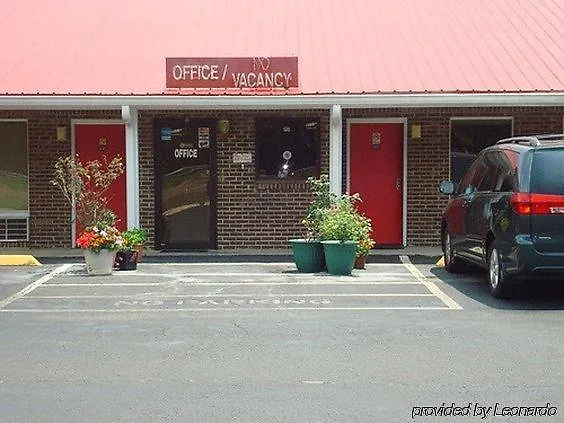 Applegate Inn-1