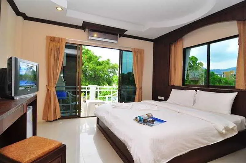 Triple Rund Place Hotel-1