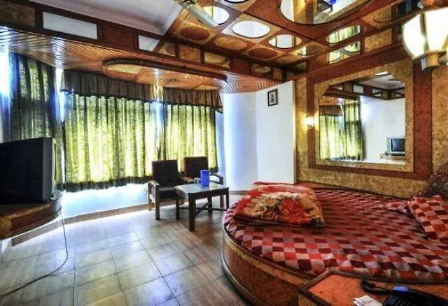 Hotel Gulmarg Regency-1