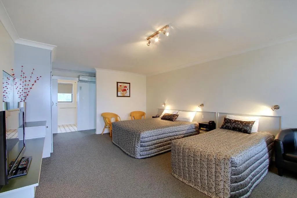 Tamar River Villas-1