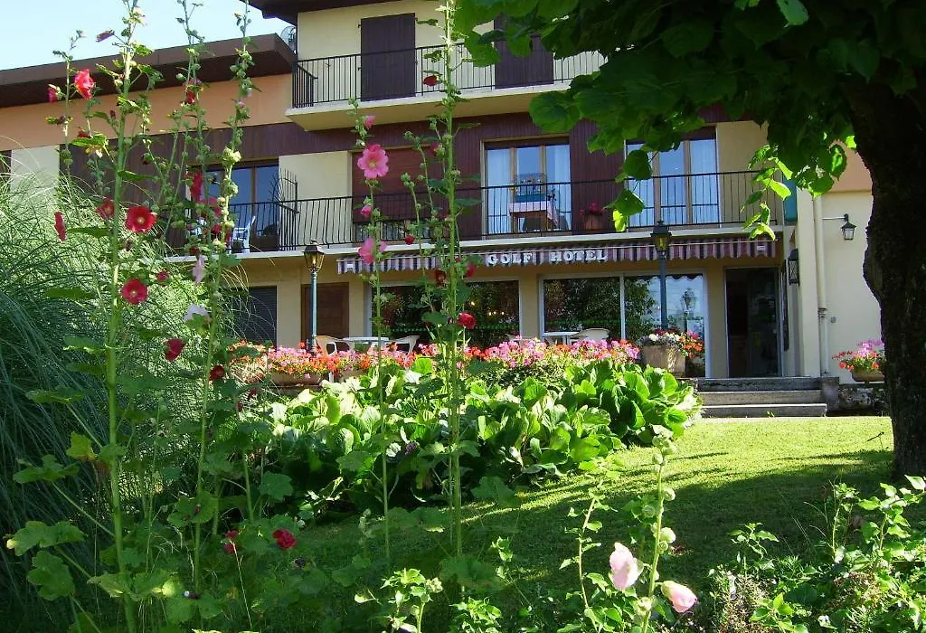 Hôtel Les Pavillons du Golf-1