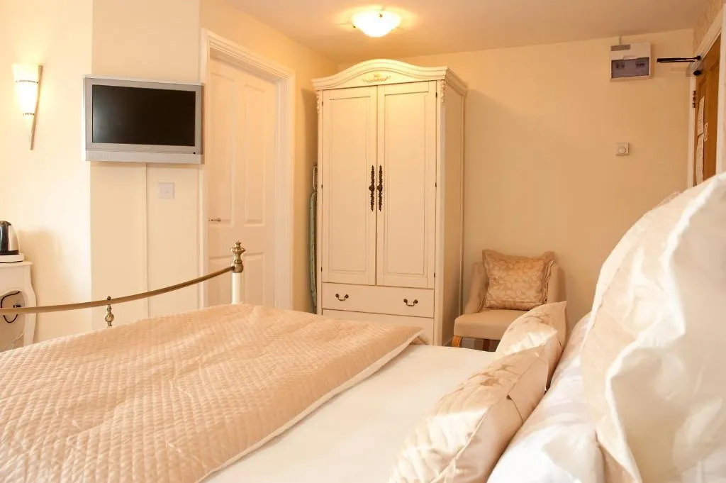 Norfolk Arms Hotel, Ringinglow-1