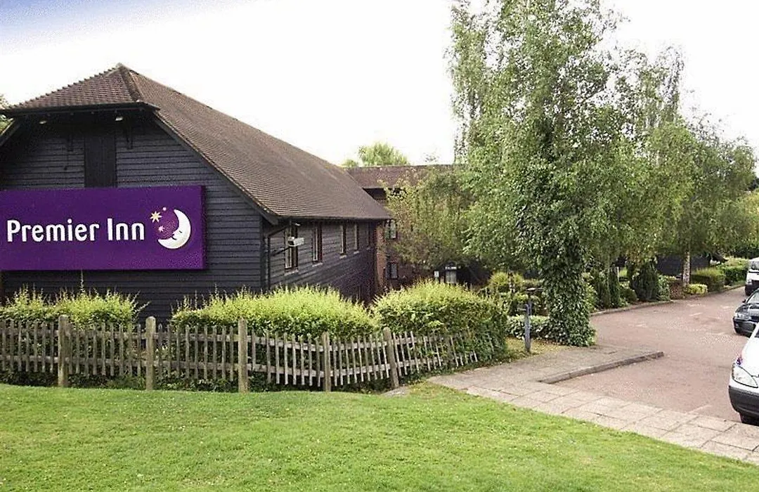 Premier Inn Tonbridge-1