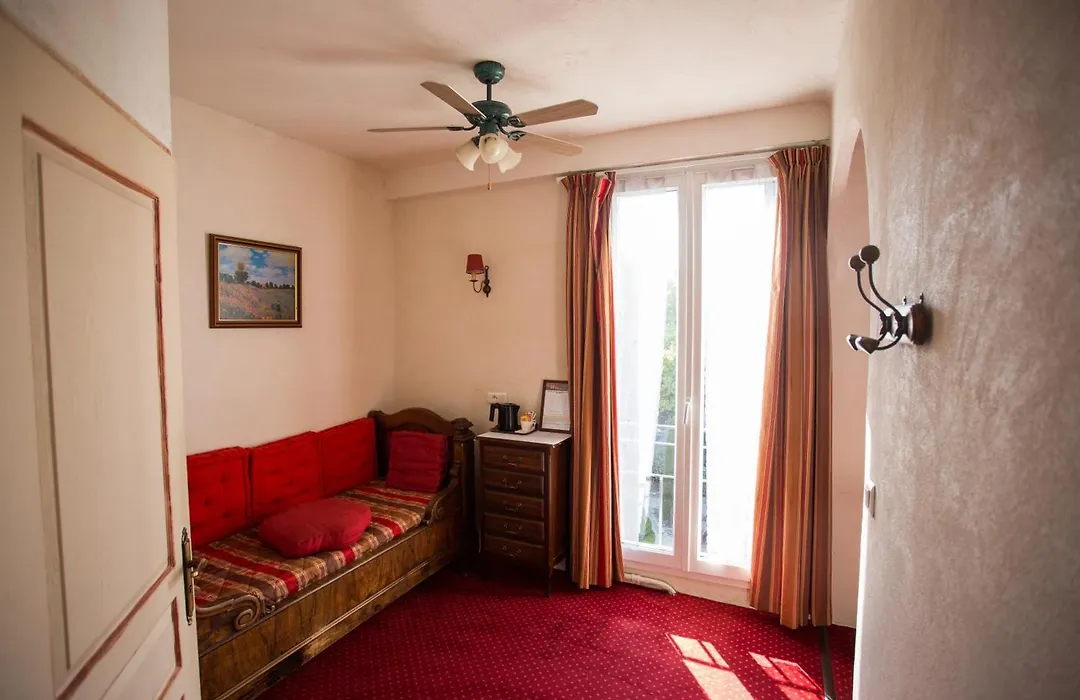 Logis Hotel Du Terreau-1