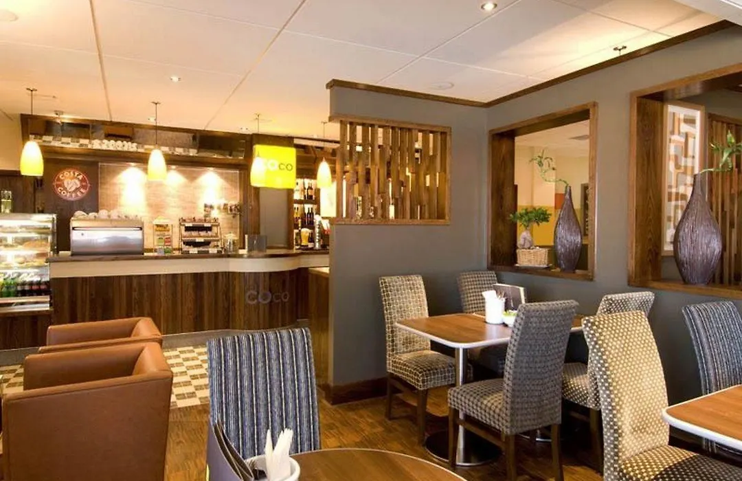 Premier Inn Coventry City Centre - Belgrade Plaza-1