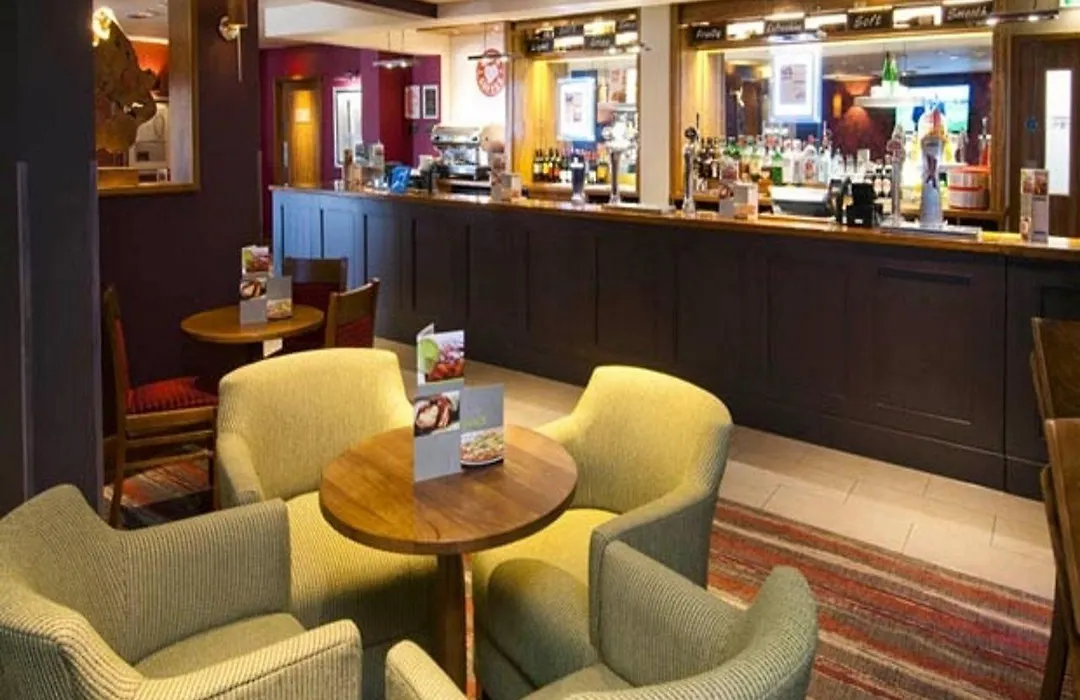 Premier Inn Bristol Cribbs Causeway-1