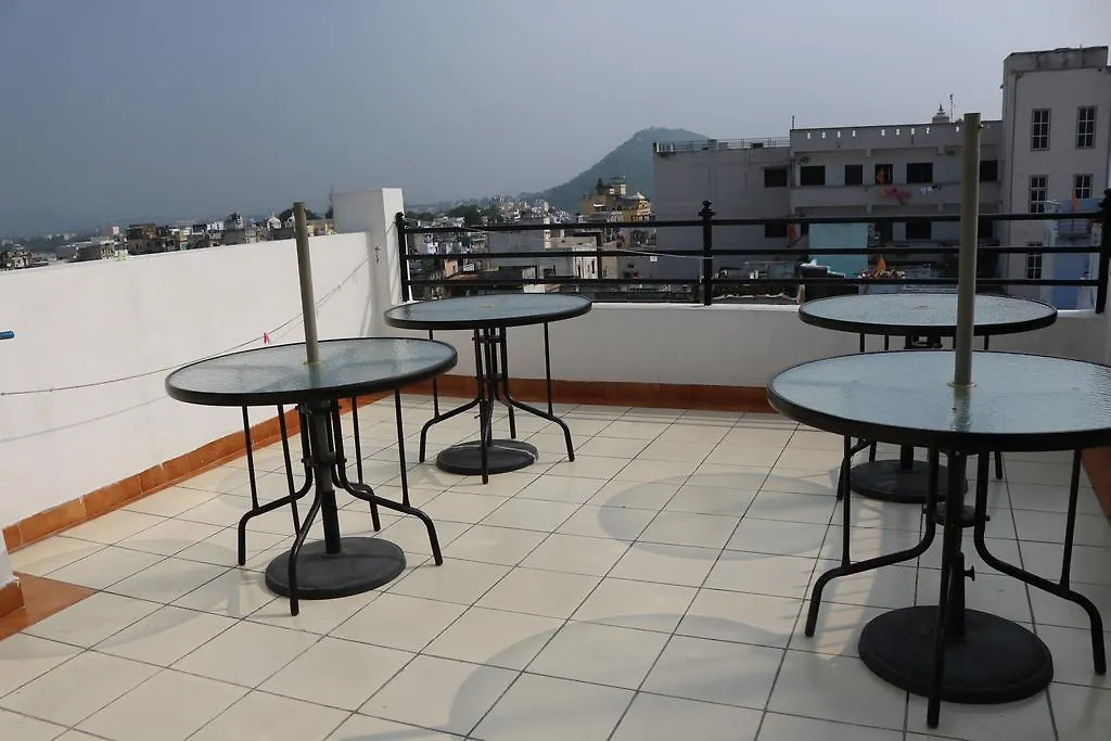 Mewar Avenue Guest House Near Lake Pichola-1