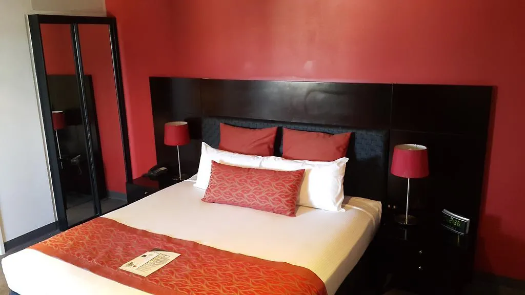 Leichhardt Hotel-1