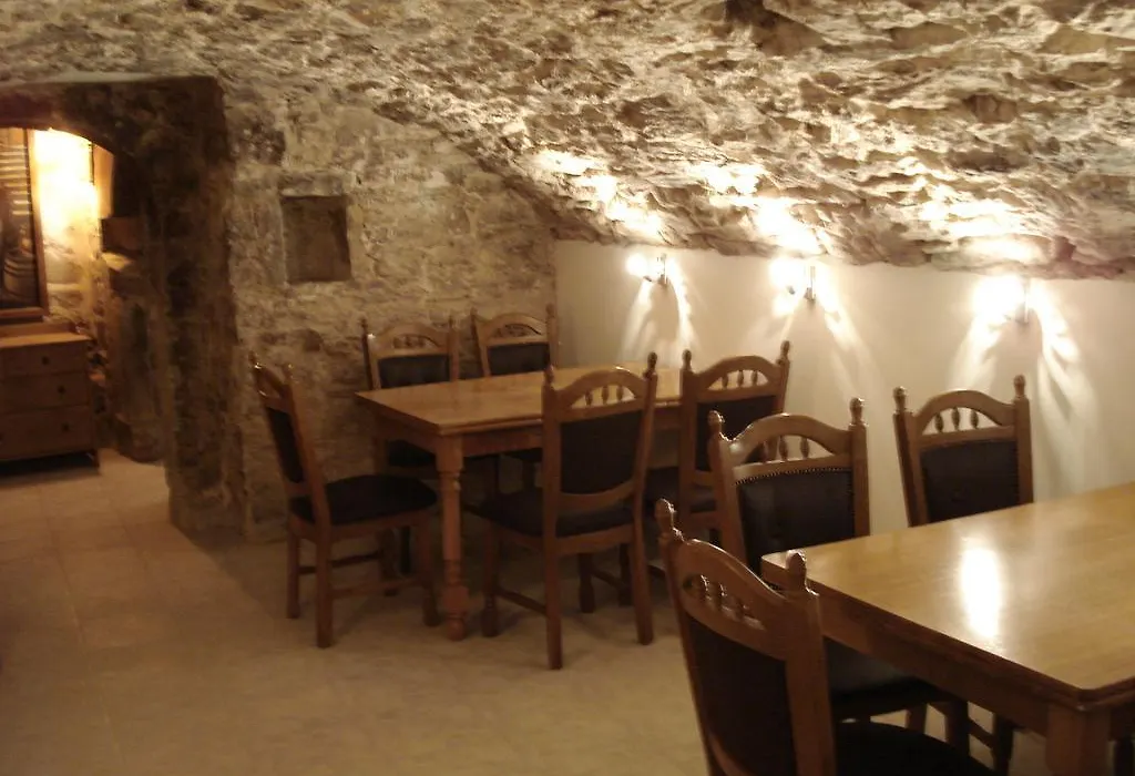 Hotel garni Goldene Henne-1