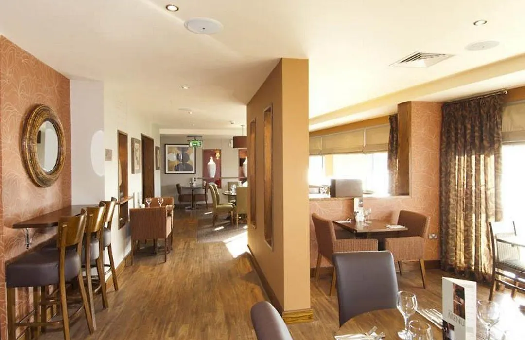 Premier Inn Liverpool John Lennon Airport-1
