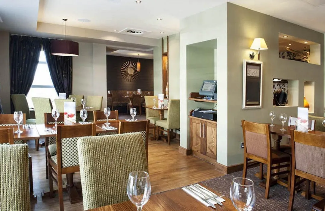 Premier Inn London Croydon Town Centre-1