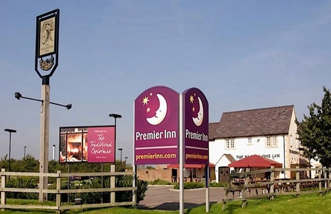 Premier Inn Gloucester-1