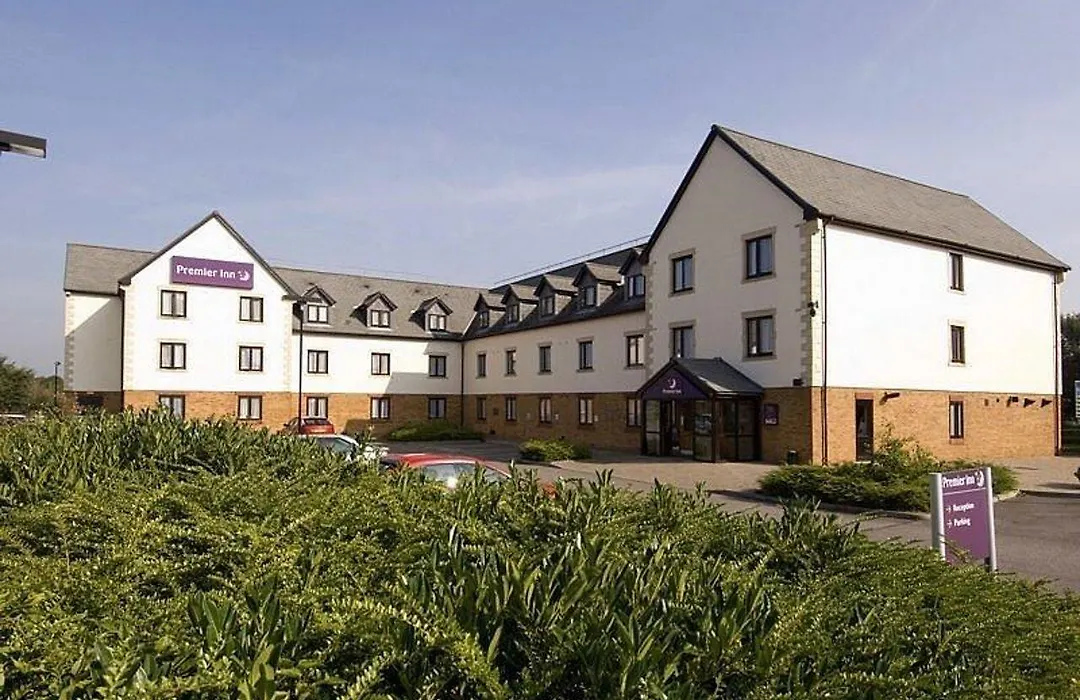 Premier Inn Gloucester-1