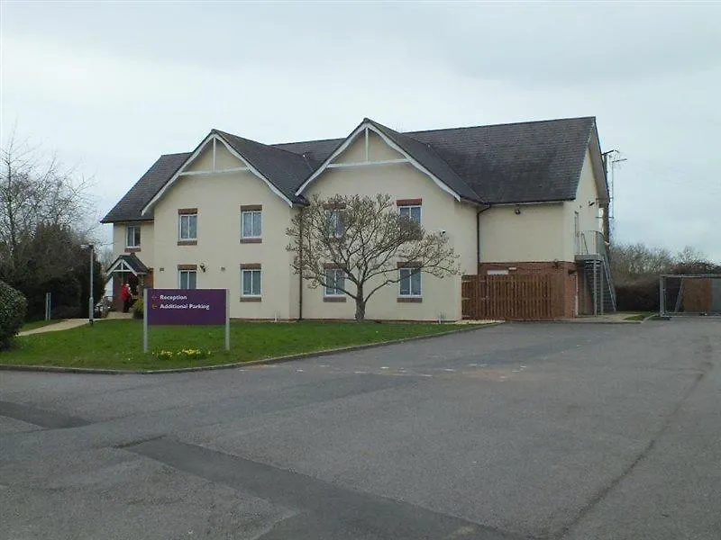 Premier Inn Taunton Ruishton-1