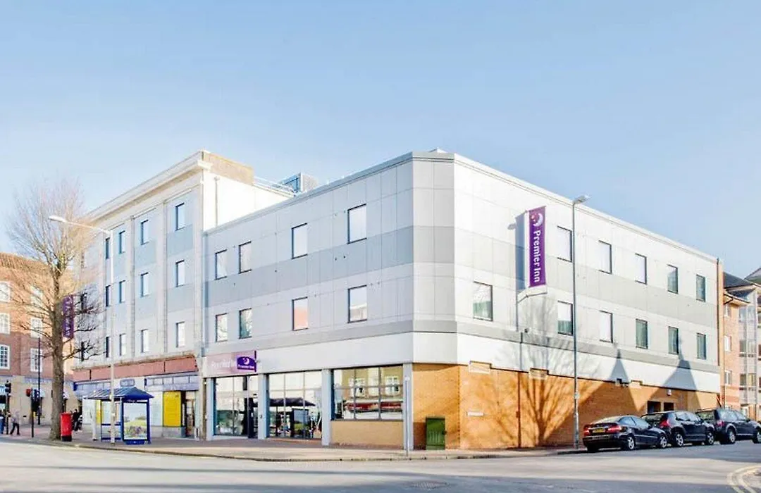 Premier Inn Eastbourne Town Centre-1