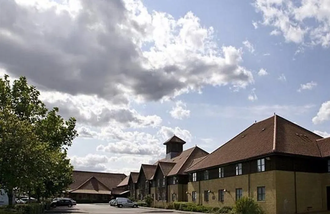 Premier Inn Basildon South-1
