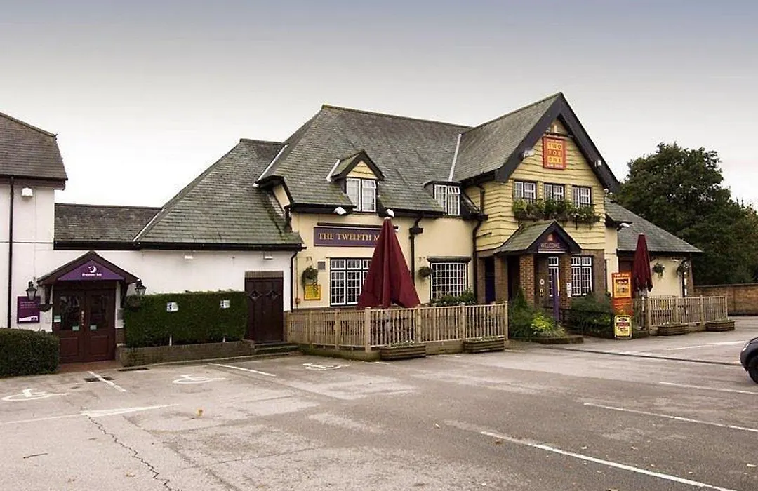 Premier Inn Wirral-1